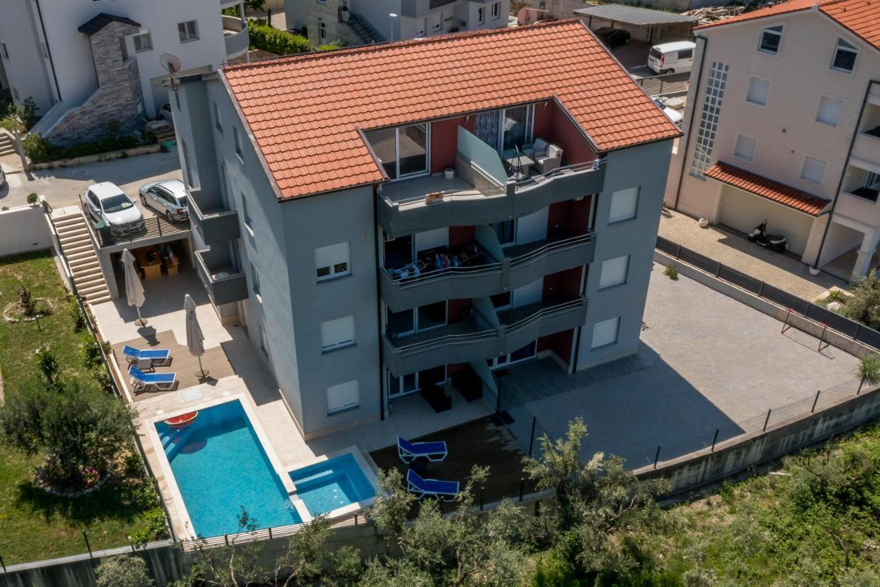 Apartments Karlo Podstrana Exterior photo