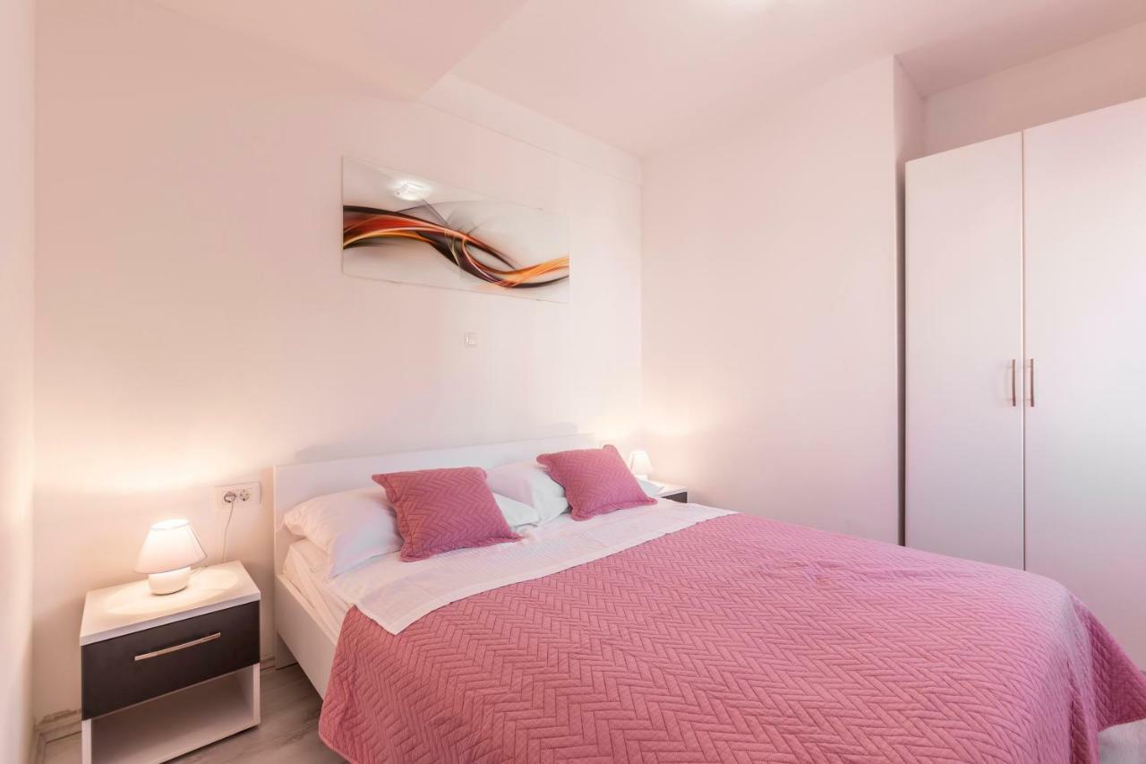 Apartments Karlo Podstrana Exterior photo