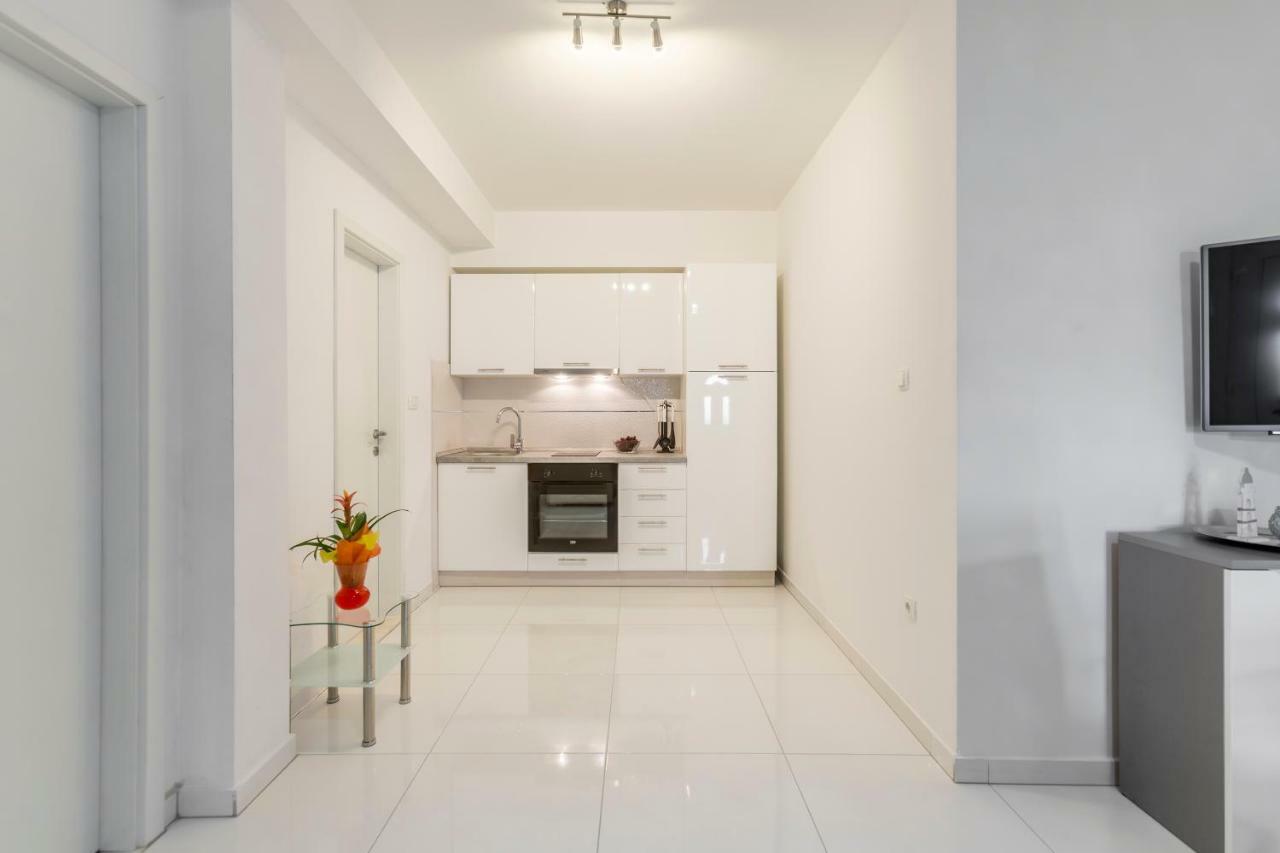 Apartments Karlo Podstrana Exterior photo